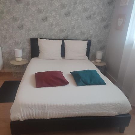 Le Cosy Lägenhet Vichy Exteriör bild