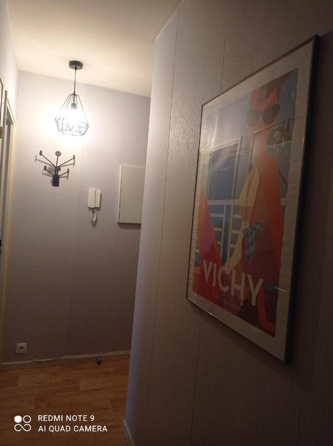 Le Cosy Lägenhet Vichy Exteriör bild